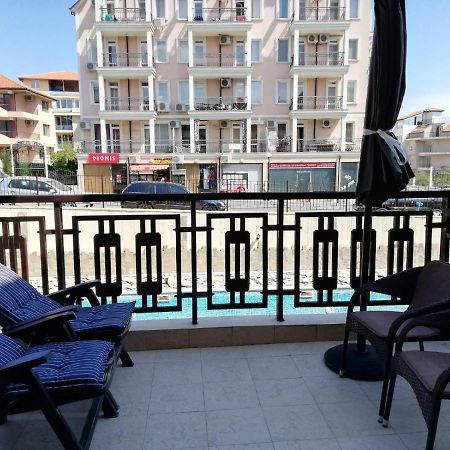 Lovely Studio In A Complex With A Pool By Flat Mаnаger Sveti Vlas Eksteriør bilde