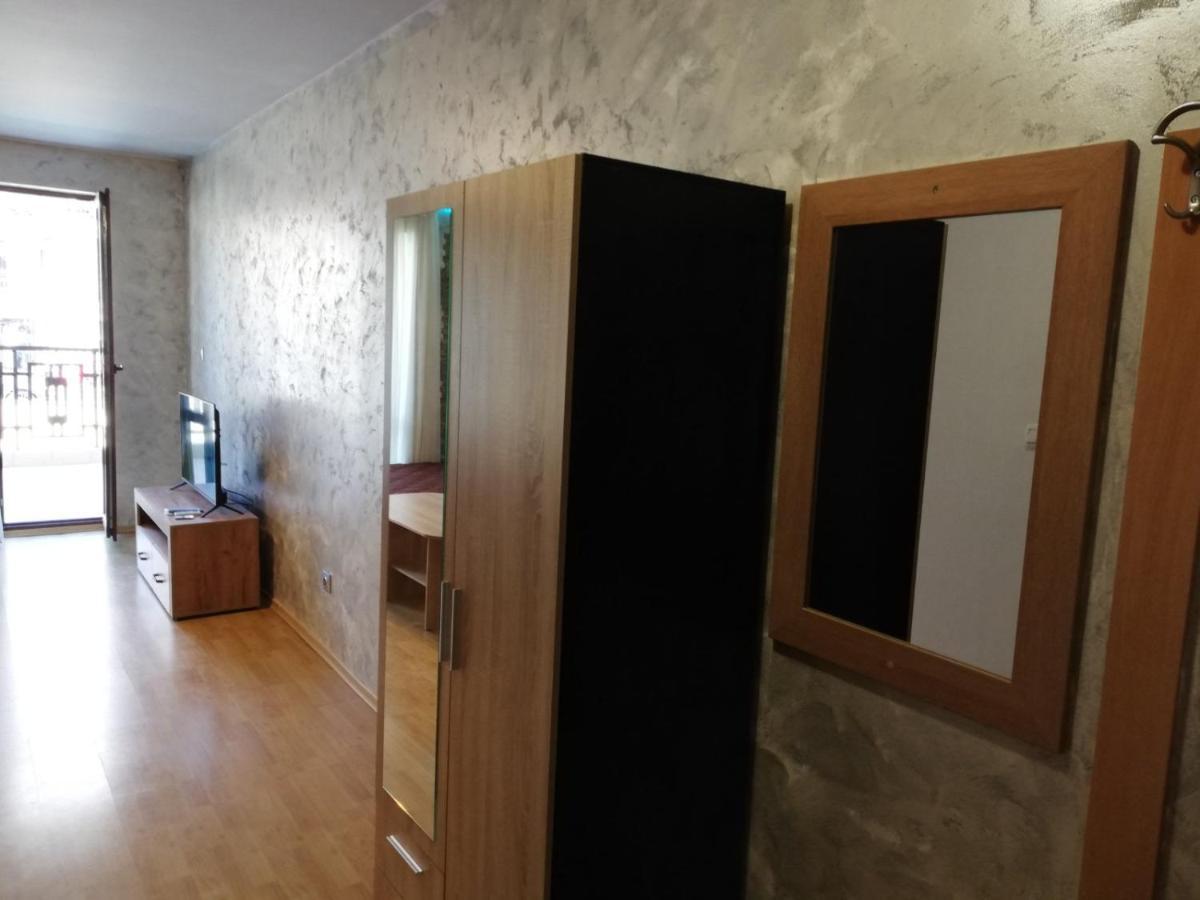 Lovely Studio In A Complex With A Pool By Flat Mаnаger Sveti Vlas Eksteriør bilde