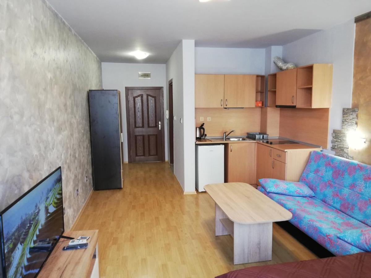 Lovely Studio In A Complex With A Pool By Flat Mаnаger Sveti Vlas Eksteriør bilde