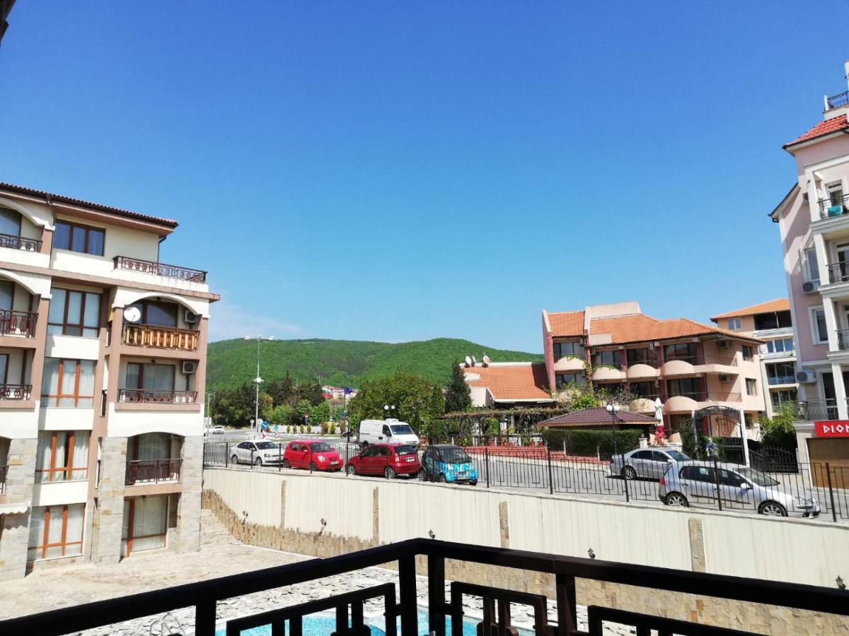 Lovely Studio In A Complex With A Pool By Flat Mаnаger Sveti Vlas Eksteriør bilde